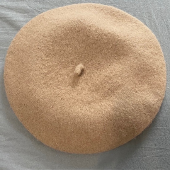 NWT Urban Outfitters Felt Beret - Picture 4 of 6